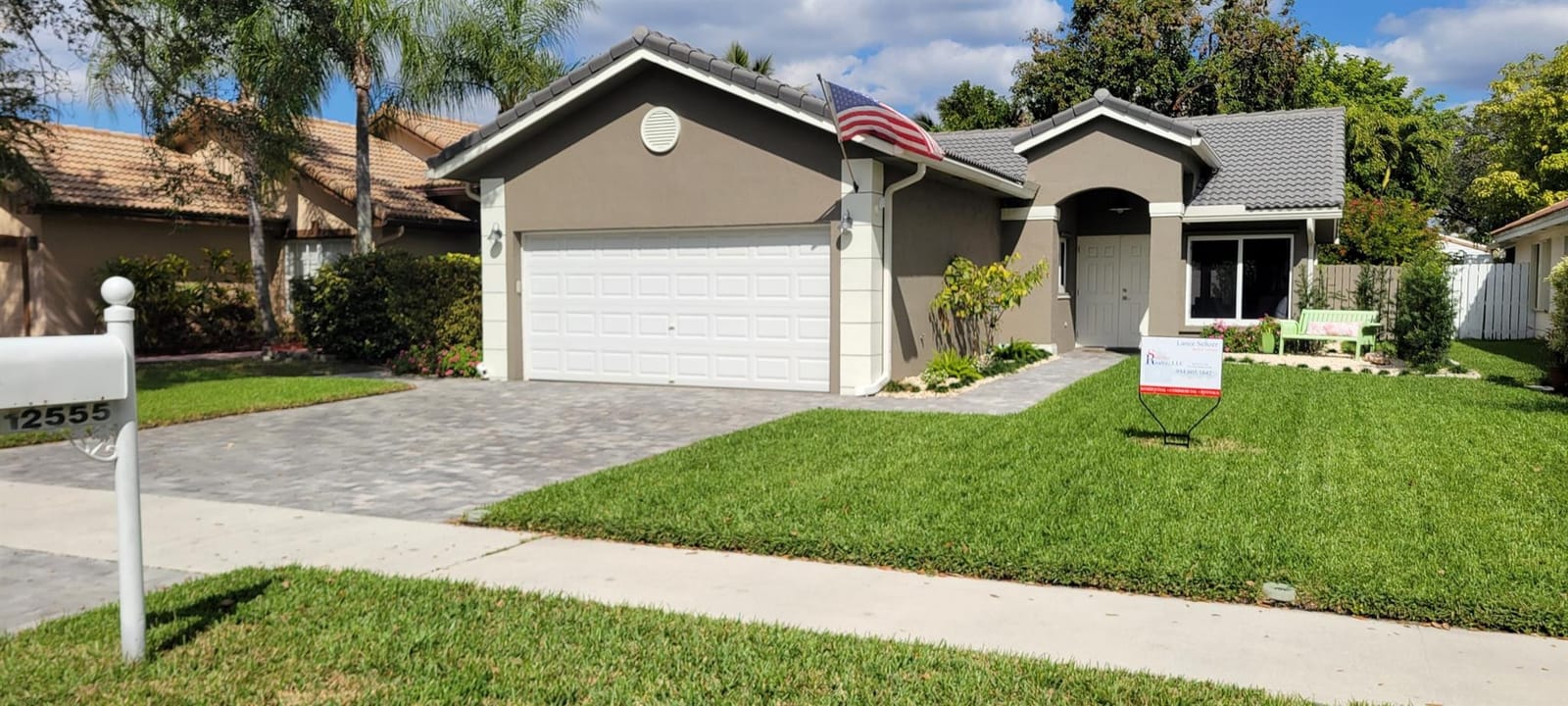 12555 SW 7th Place, Davie, FL 33325
