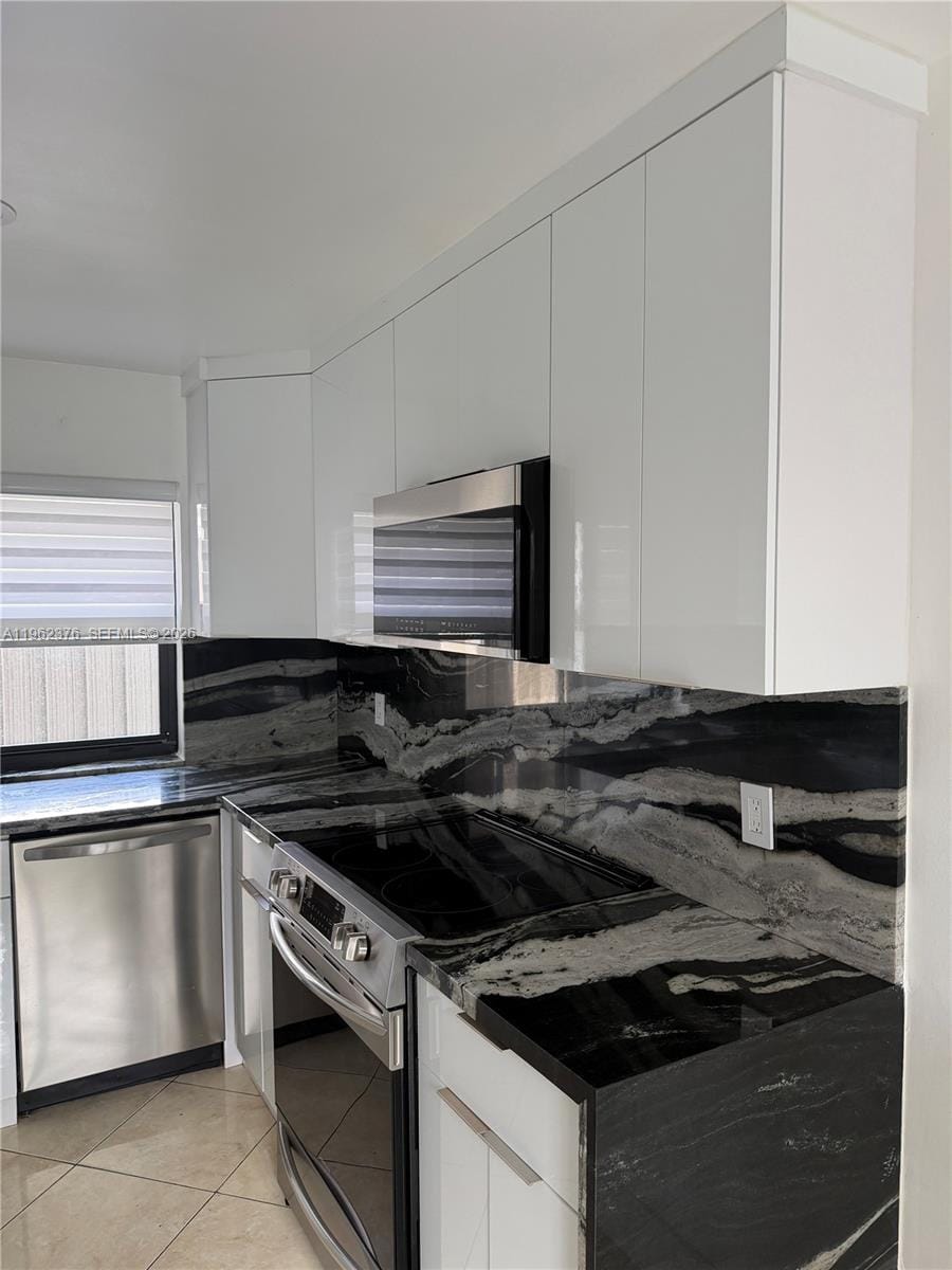 6012 NW 172nd Terr Circle, Hialeah, FL 33015 photo 22