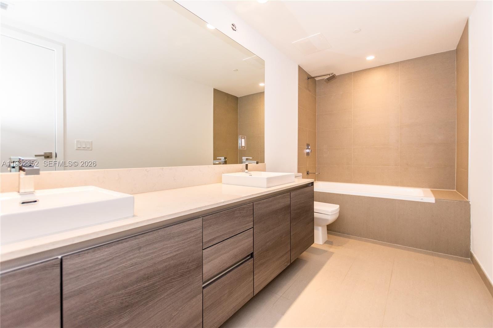 1080 Brickell Avenue 1706, Miami, FL 33131 photo 13