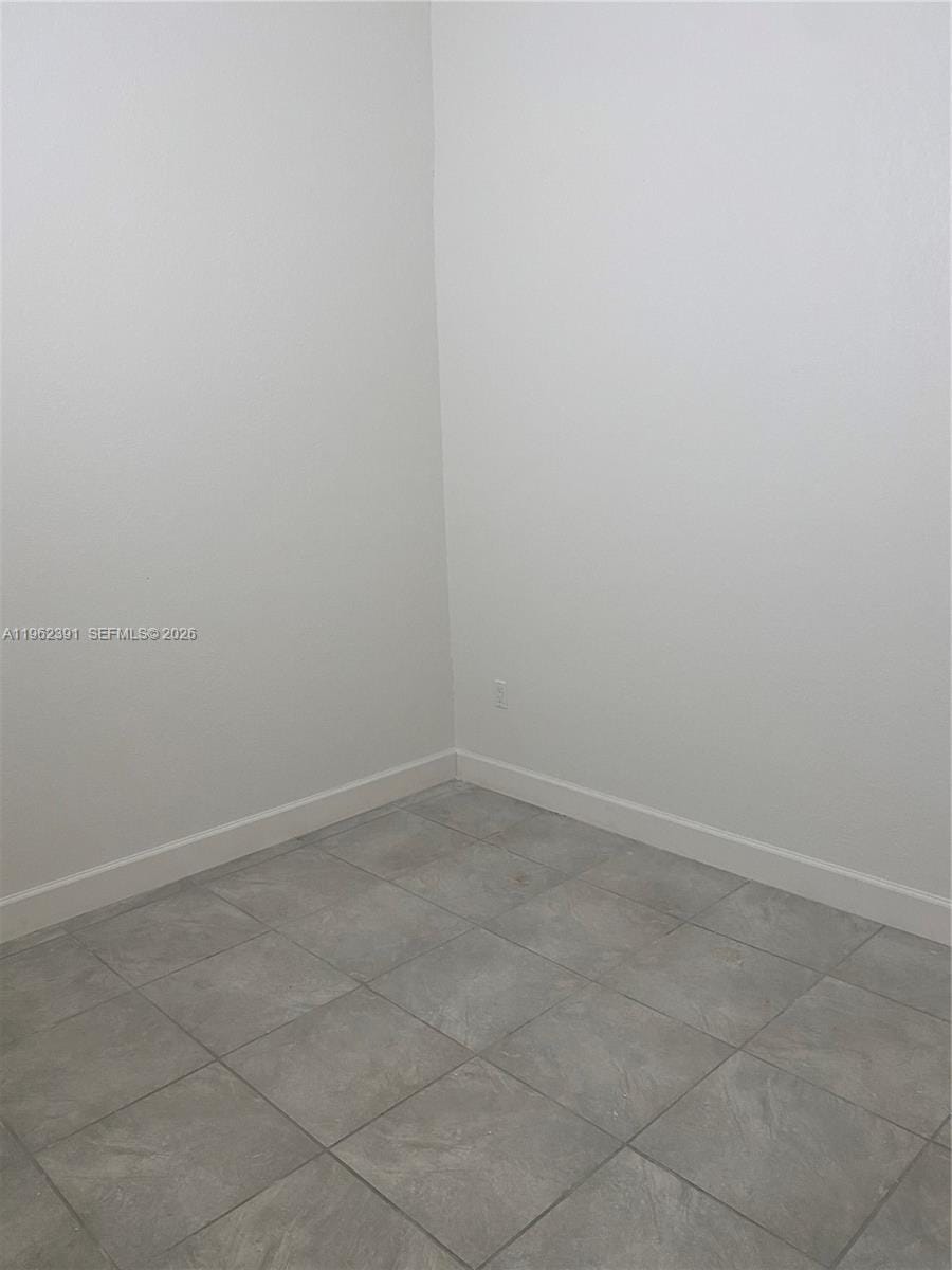 10030 W Indigo Street 9 — photo 2
