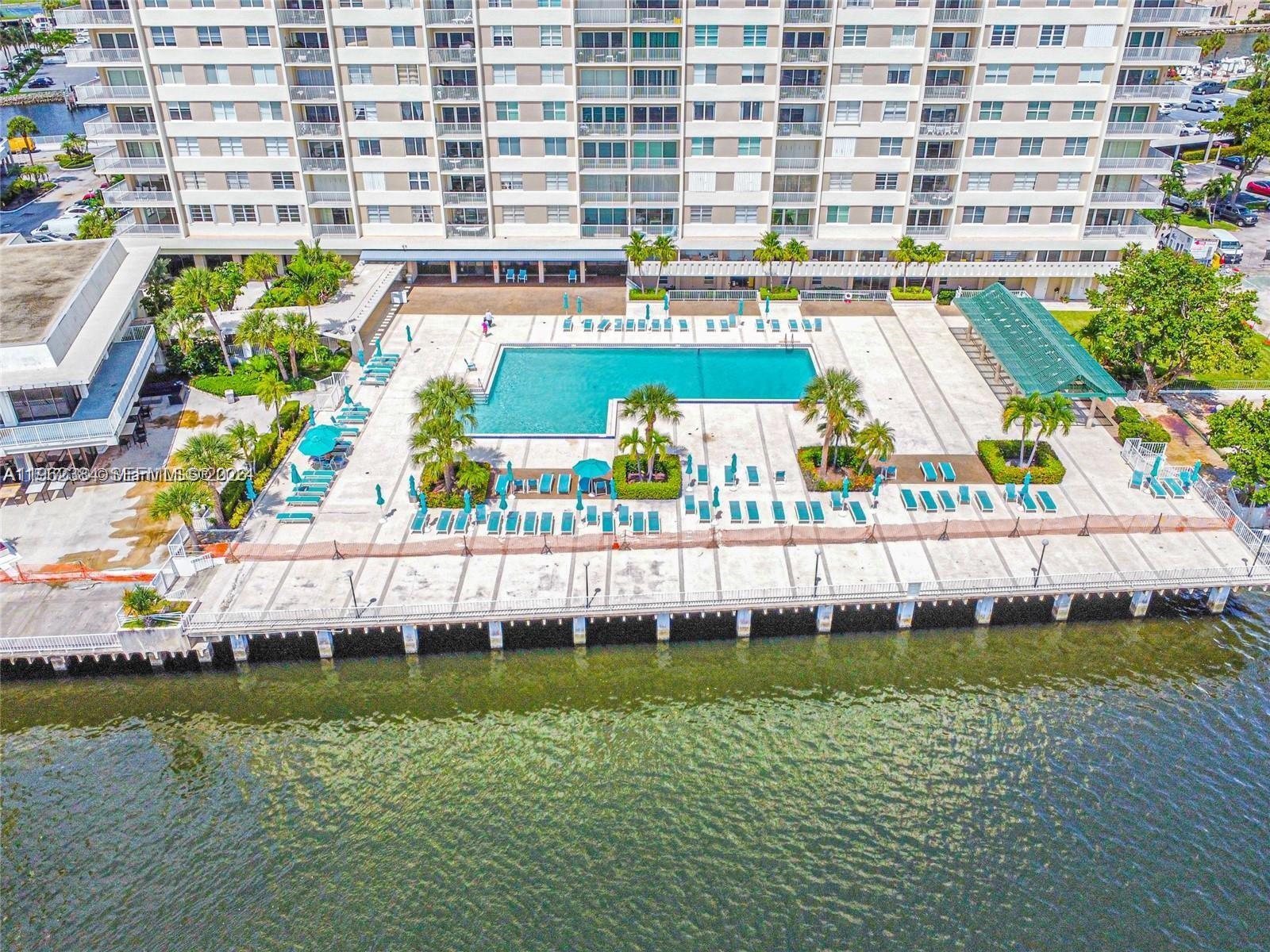 300 Bayview Drive 707, Sunny Isles Beach, FL 33160, Sunny Isles Beach