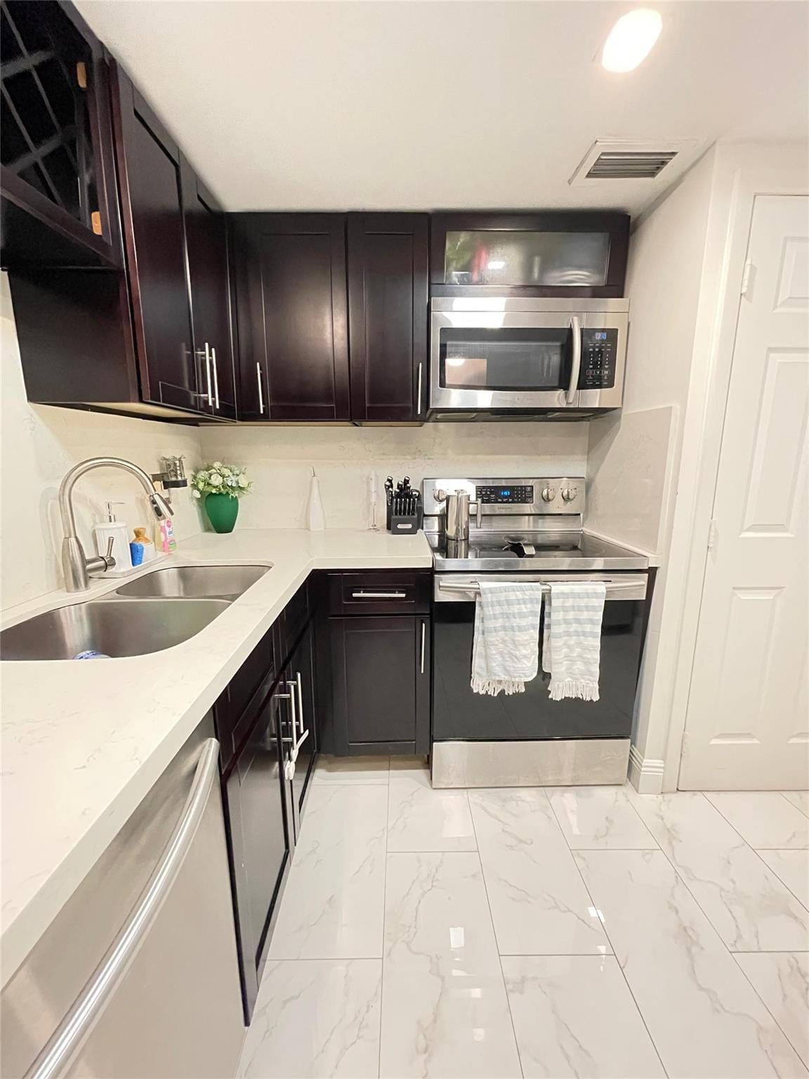 4156 Inverrary Drive 204 — photo 8