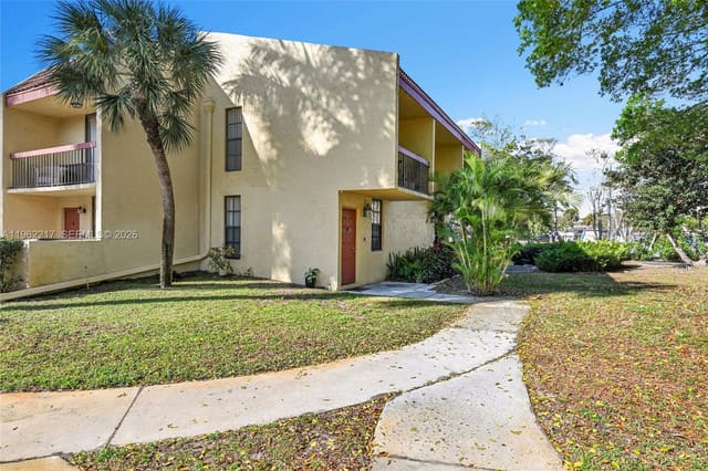 781 SE 1st Way 79, Vista Gardens, Deerfield Beach, FL