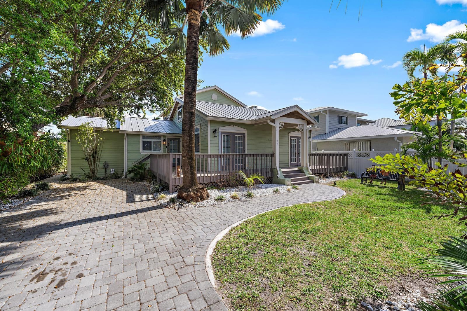 122 S Lake Drive, Lantana, FL 33462 photo 13