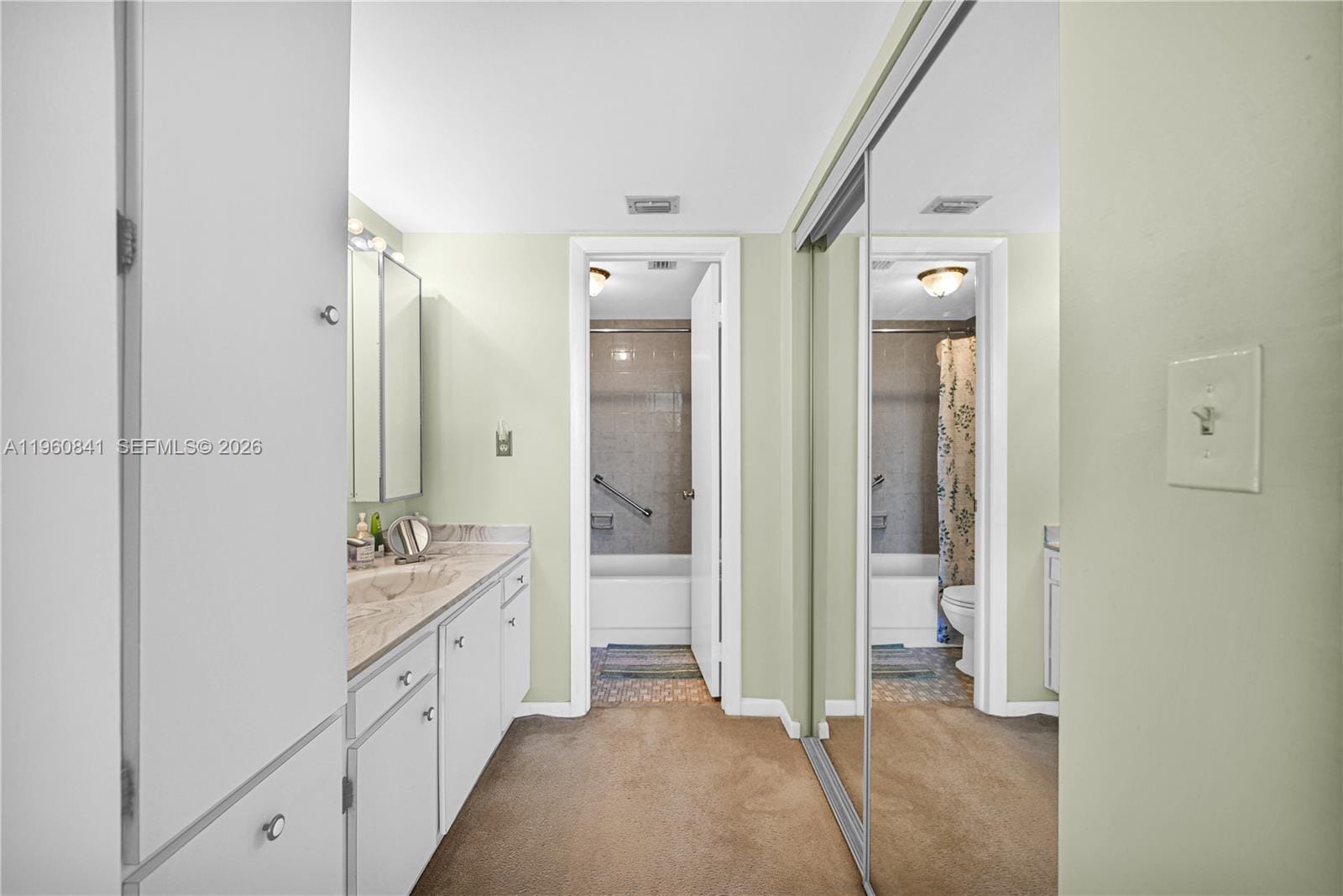 1101 Colony Point Circle 422, Pembroke Pines, FL 33026 photo 23