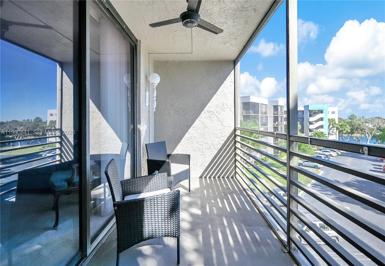1101 Colony Point Circle 422, Pembroke Pines, FL 33026 photo 25