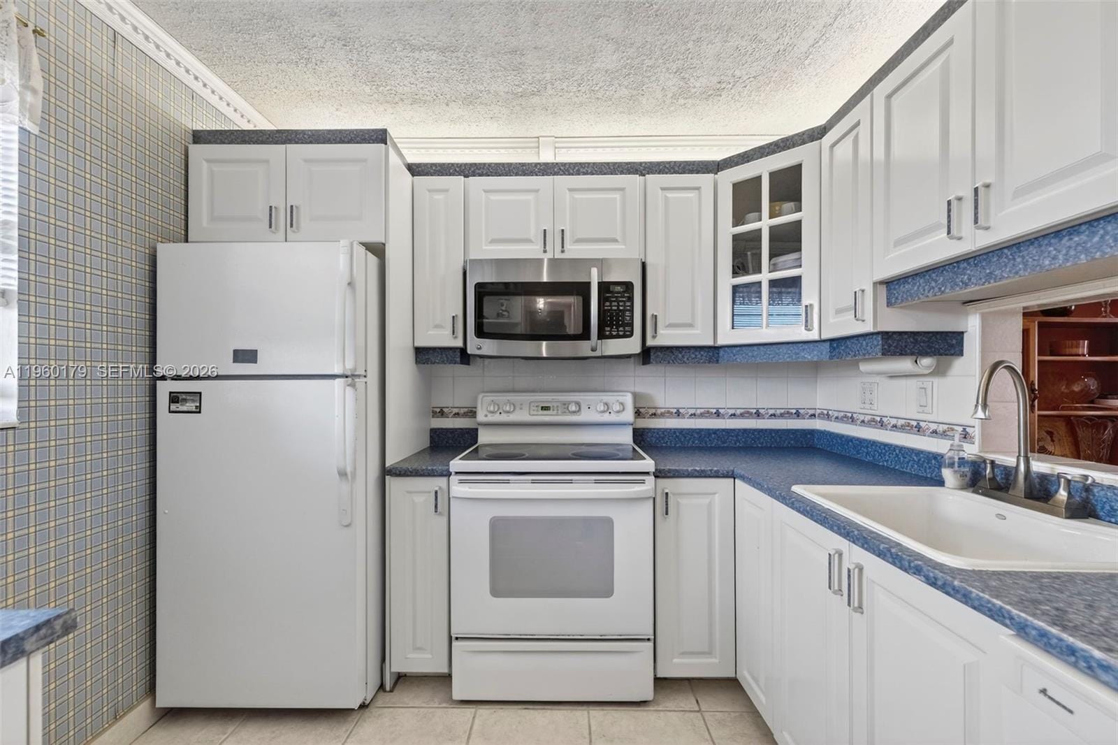 2900 NW 47th Terrace 405B — photo 9