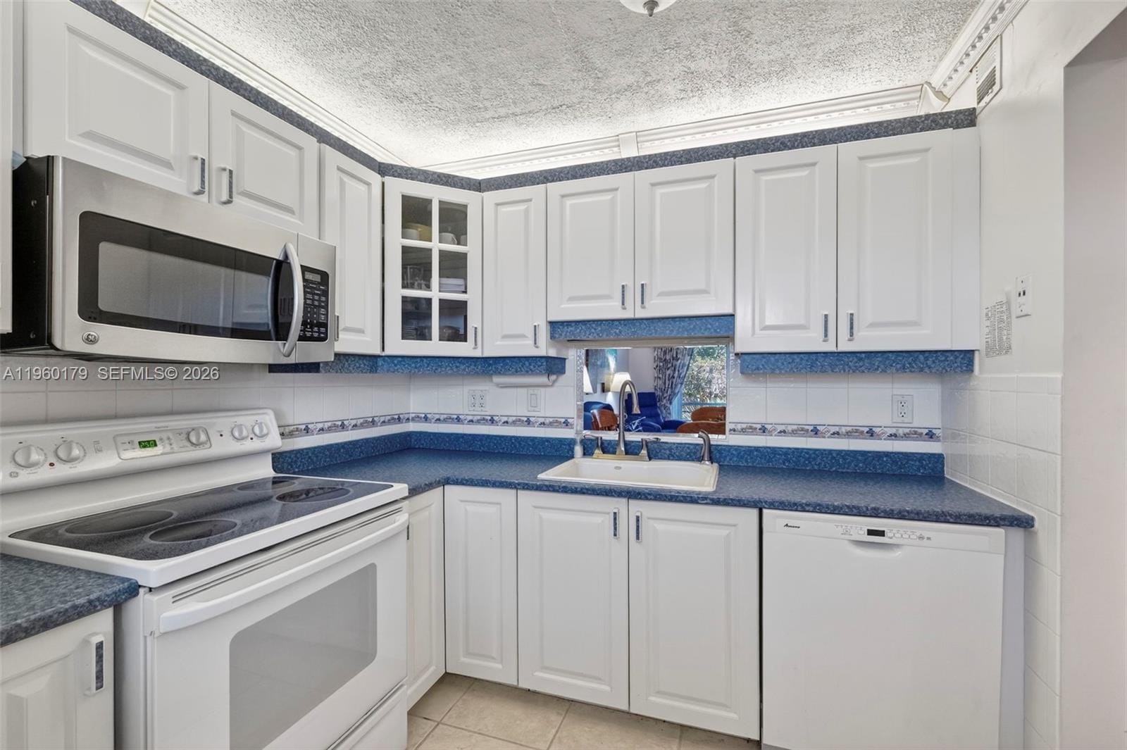 2900 NW 47th Terrace 405B — photo 10