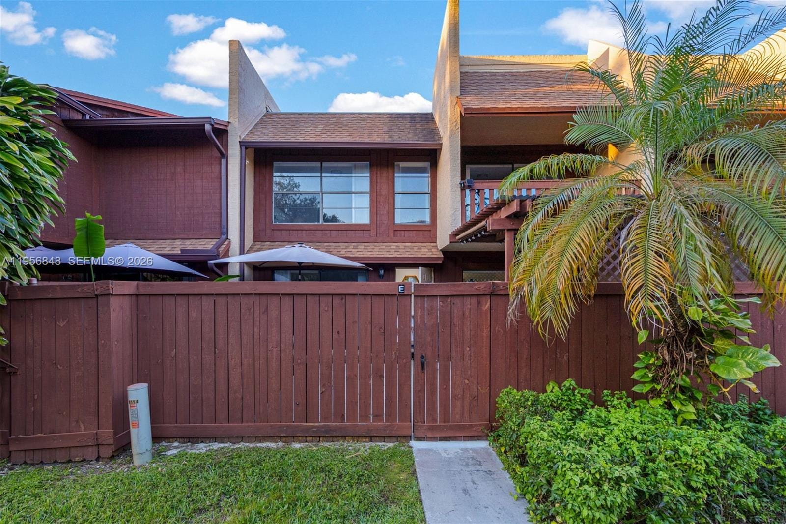 6554 SW 114th Place E74, Miami, FL 33173 photo 2