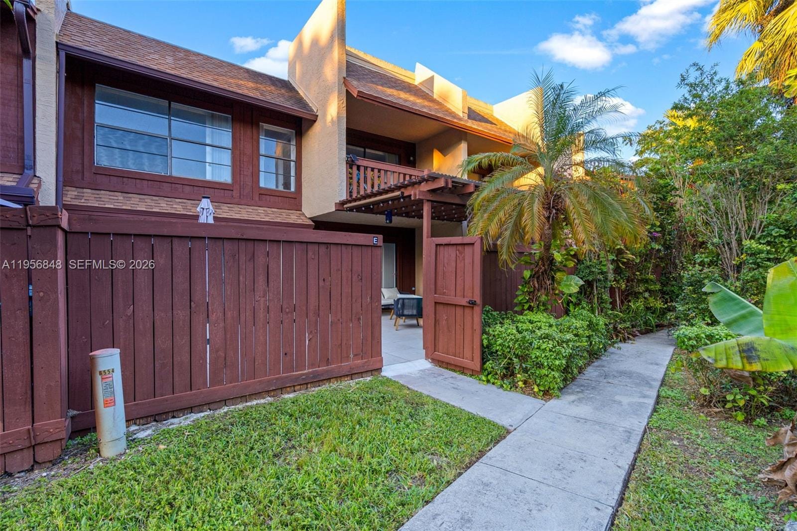 6554 SW 114th Place E74, Miami, FL 33173 photo 3