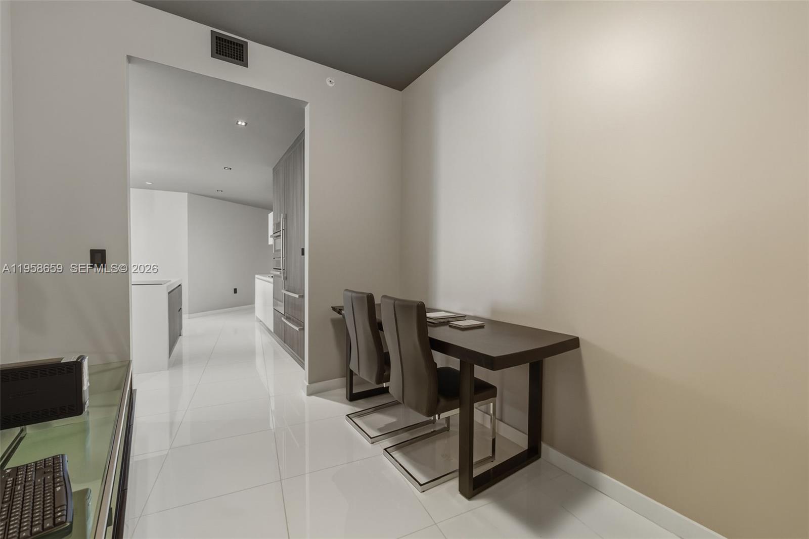 851 NE 1st Avenue 4303 — photo 11