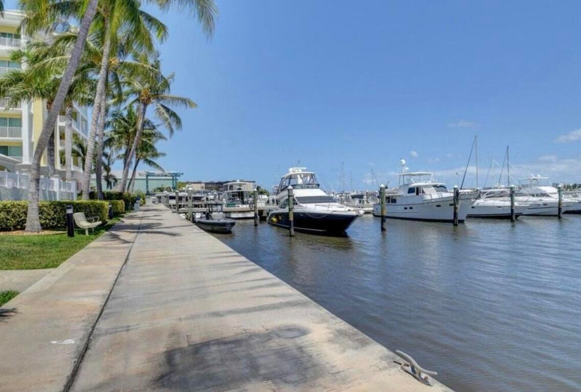 804 E Windward Way 316, Lantana, FL 33462 photo 16