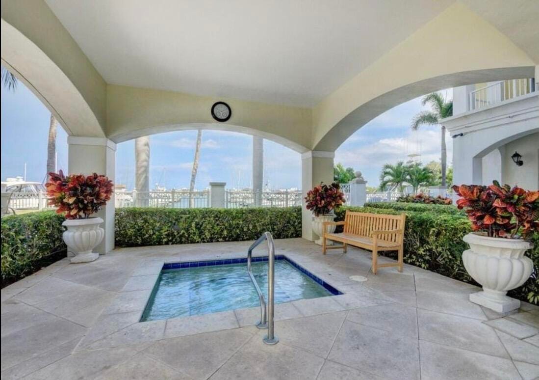 804 E Windward Way 316, Lantana, FL 33462 photo 21