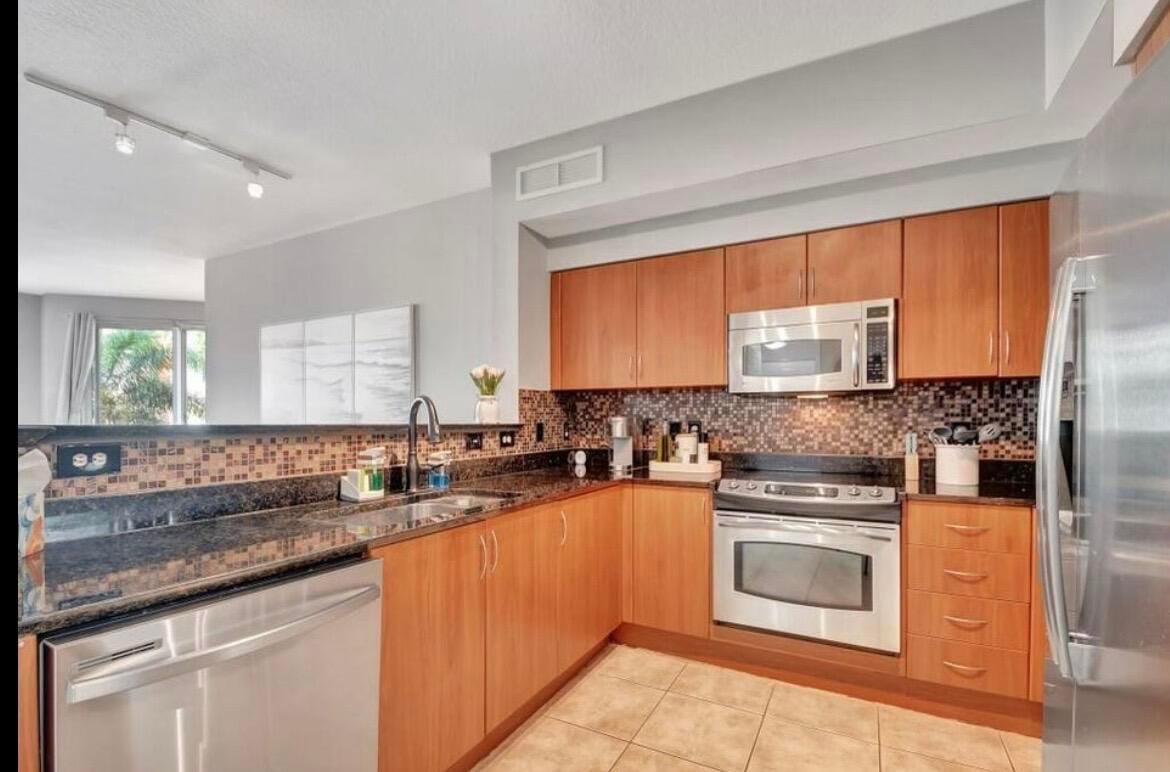 804 E Windward Way 316 — photo 9