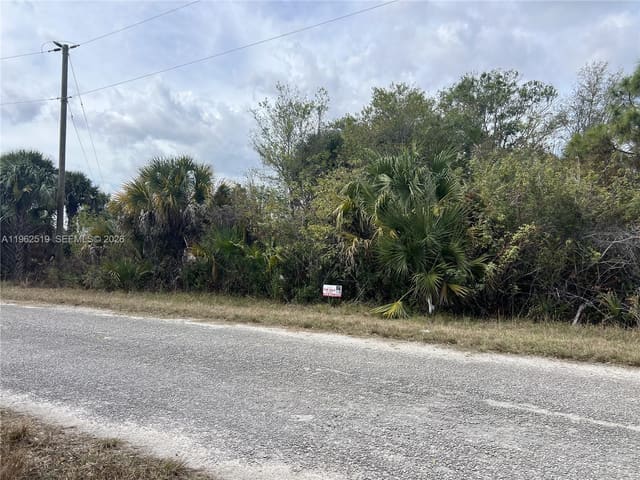 1913 Roderick Lane, Greenbriar, Lehigh Acres, FL