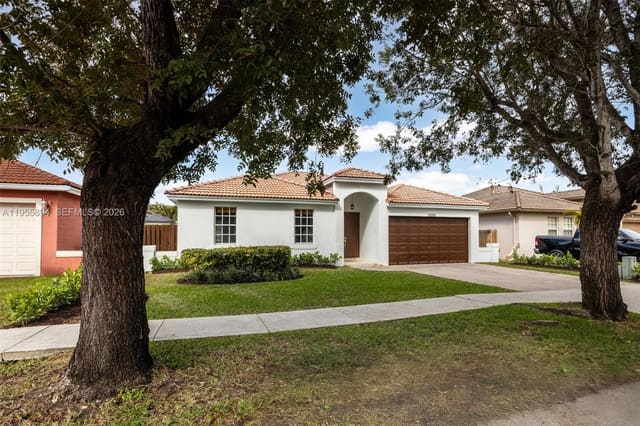 15963 SW 99th Lane, sold in Garden Hills West, Miami, FL