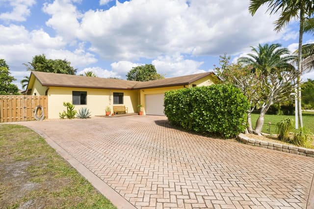 10955 NW 27th Street, sold in Millers Sunrise Estates, Sunrise, FL