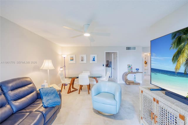 9100 Lime Bay Boulevard 111, Tamarac, FL 33321