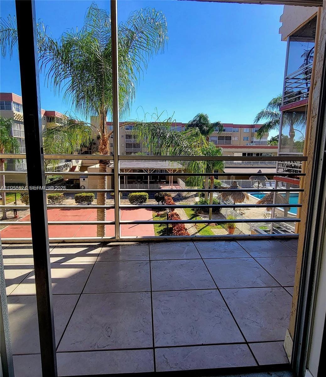 406 NW 68th Avenue 304, Plantation, FL 33317 photo 16