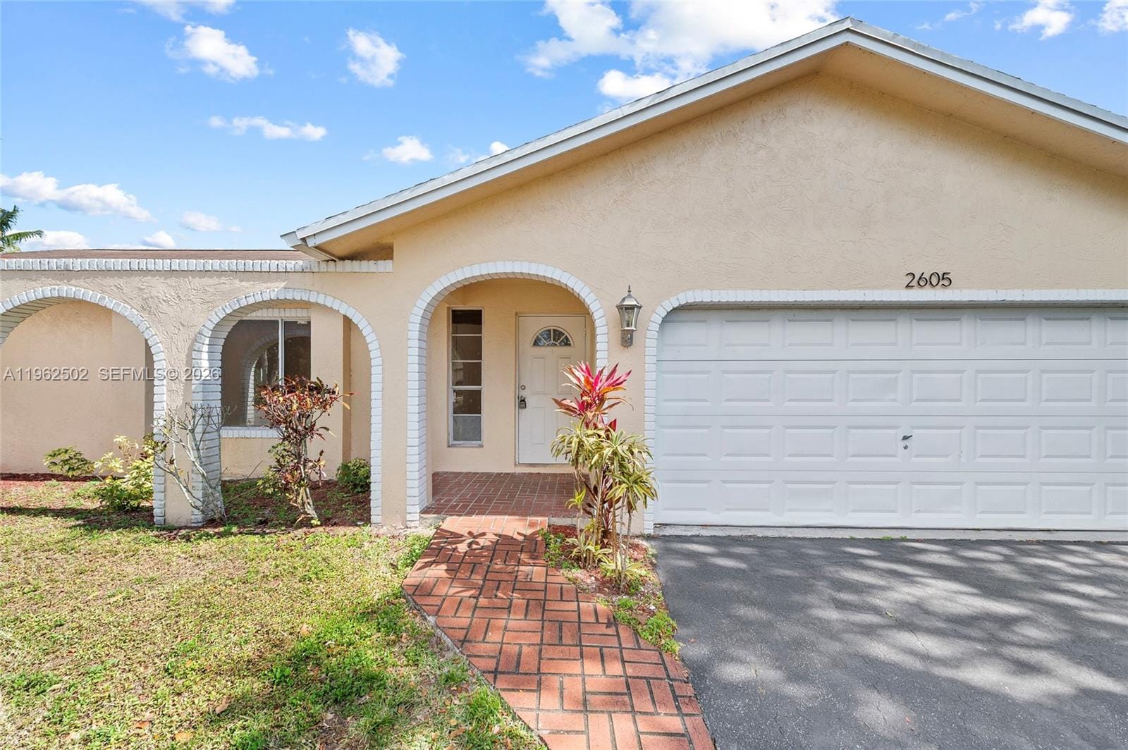 2605 NW 98th Lane, Coral Springs, FL 33065 photo 2