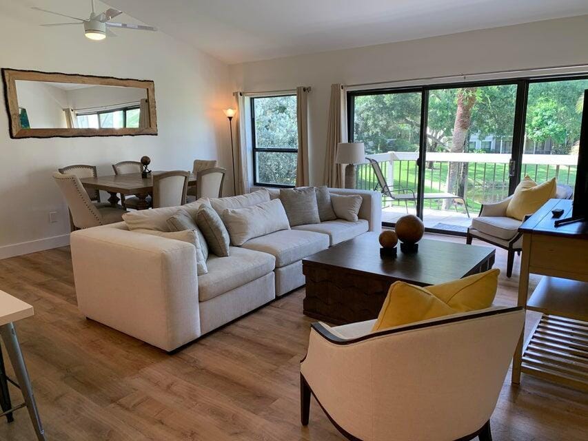 11863 Wimbledon Circle 508 — photo 7