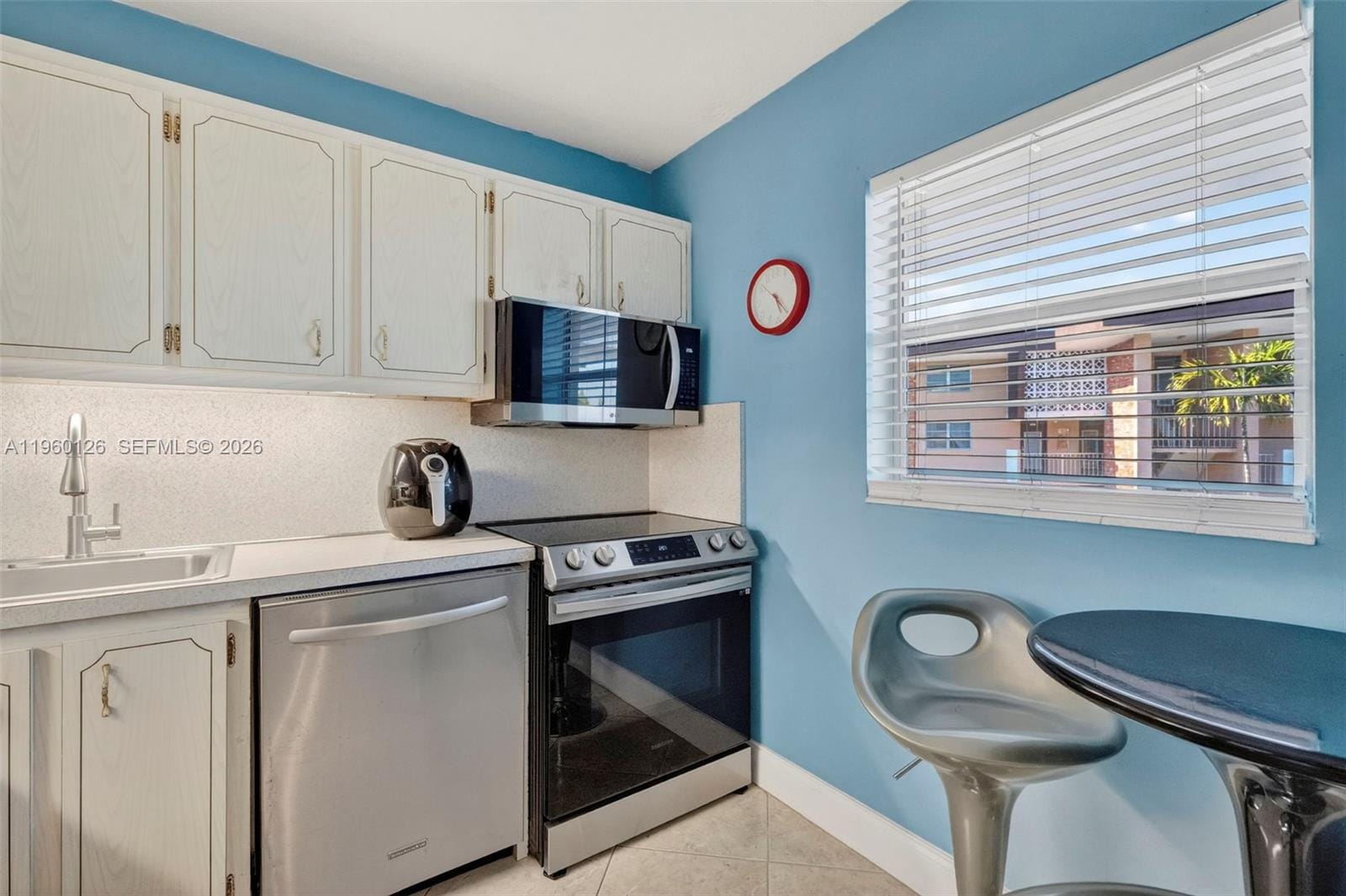 2901 NW 46th Avenue 306 — photo 4