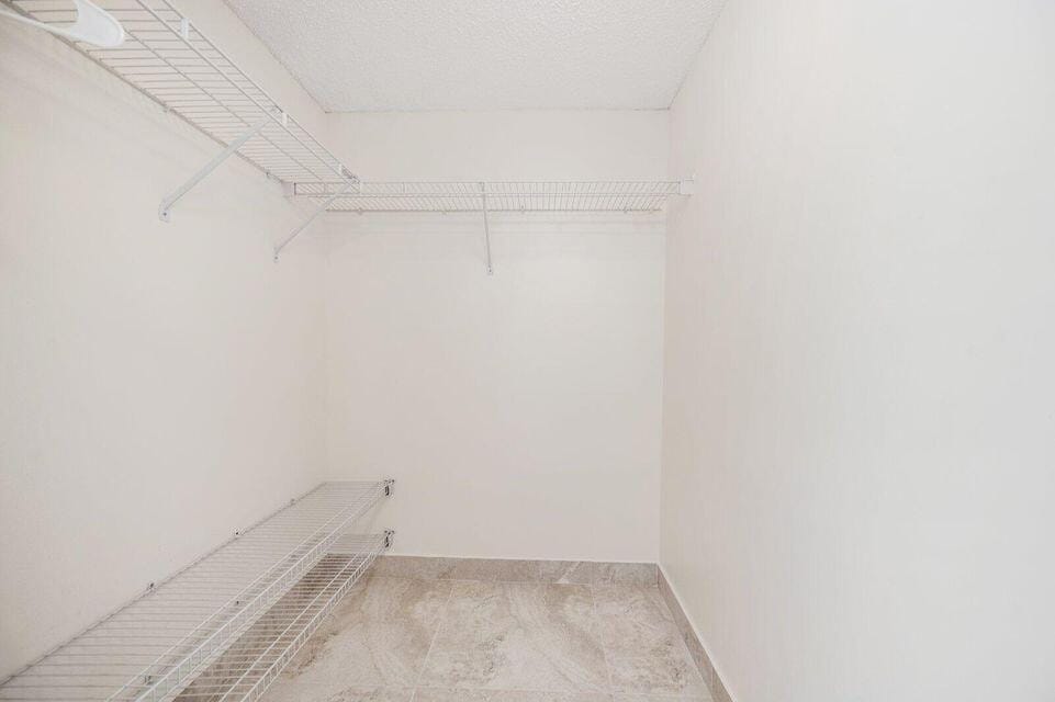 1100 Crestwood Court 1110 — photo 12