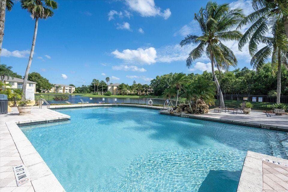 1100 Crestwood Court 1110, Royal Palm Beach, FL 33411 photo 18