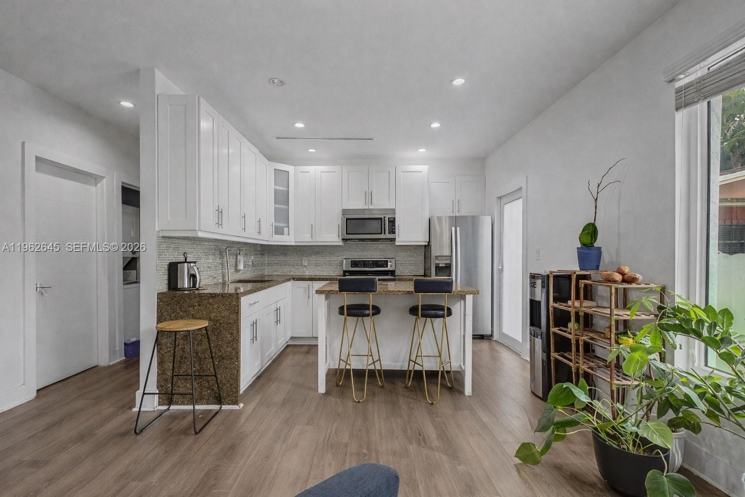 2900 SW 4th Street — photo 7