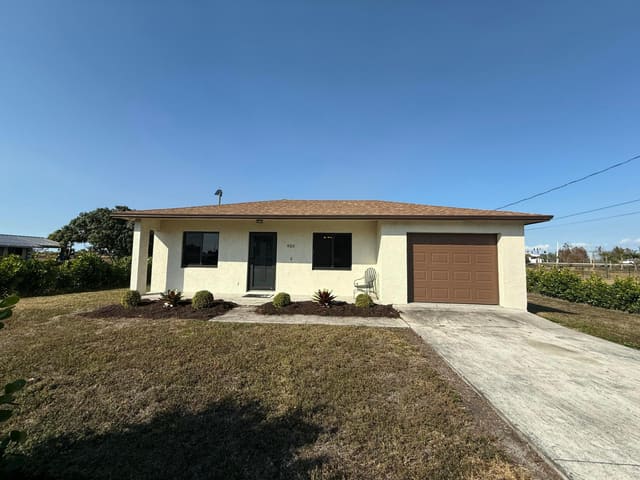 920 NW 4th Street, sold in ZIP 33493, South Bay, FL