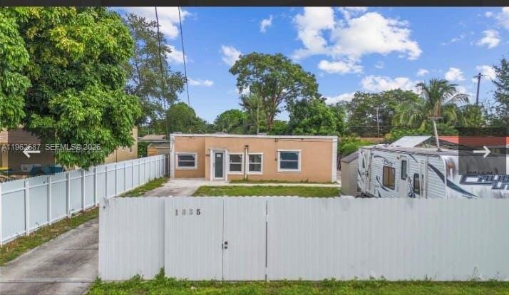 1835 NW 85th Street — photo 3