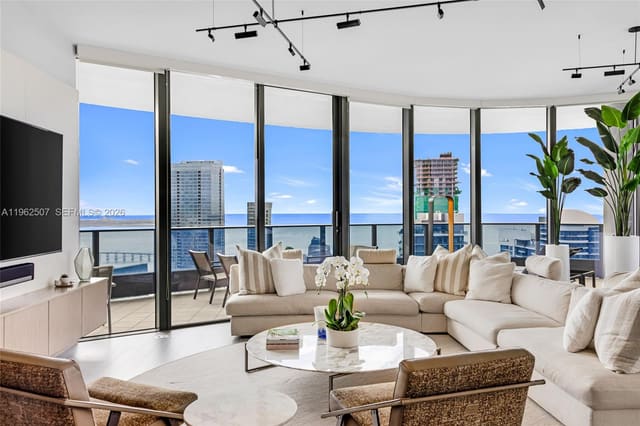1000 Brickell Plaza PH6002, Miami, FL 33131