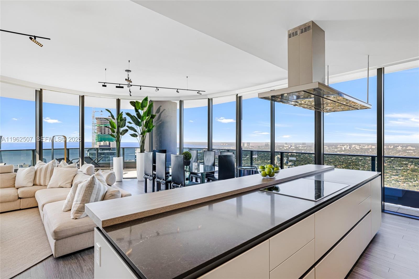 1000 Brickell Plaza PH6002, Miami, FL 33131 photo 5