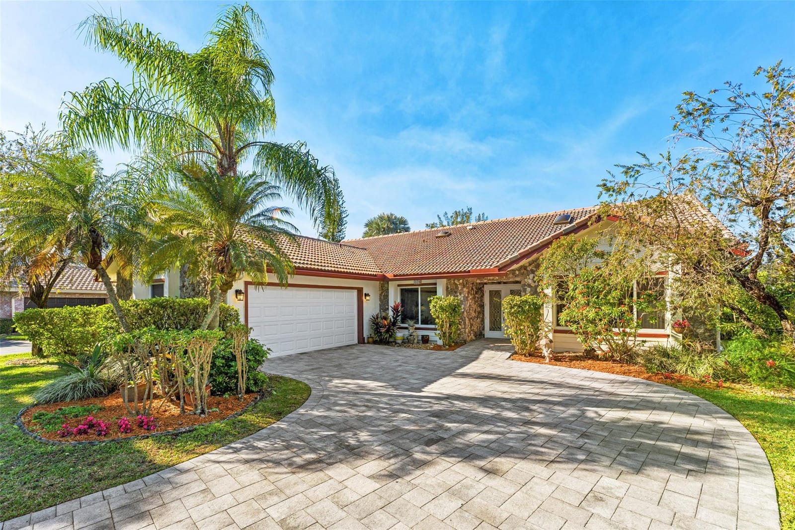 128 NW 110th Way — photo 3