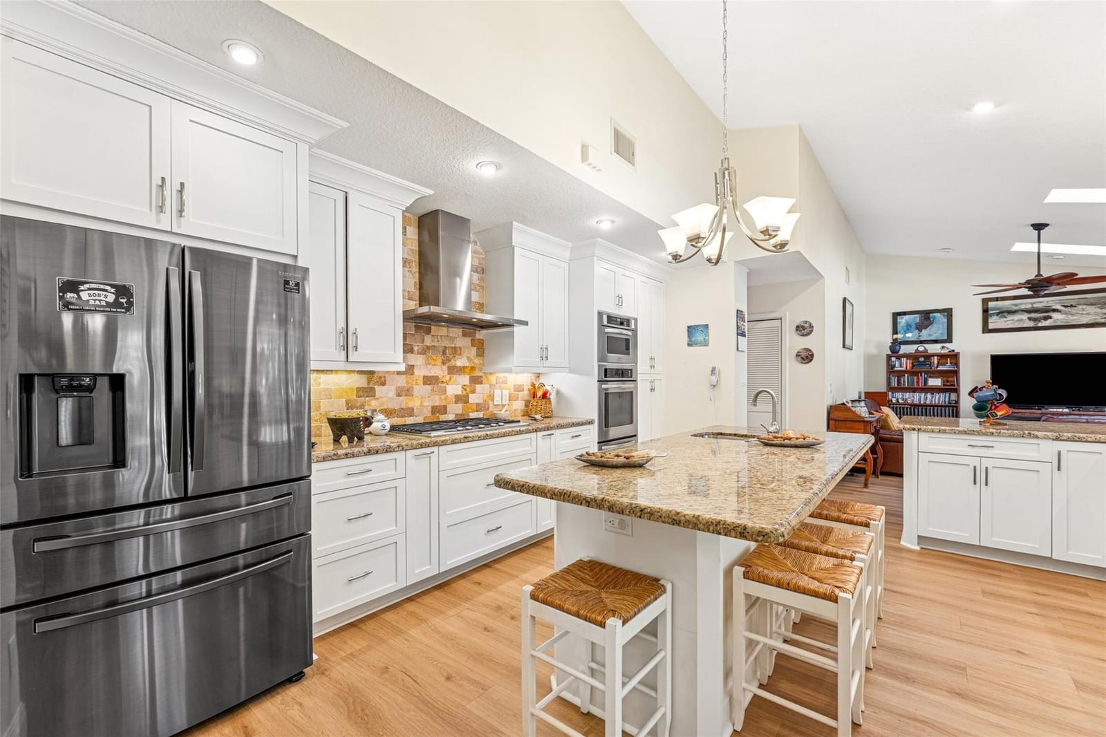 128 NW 110th Way — photo 9