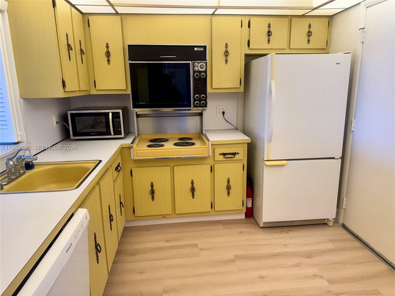 3750 NE 169 Street Apt.G.405, North Miami Beach, FL 33160 photo 22