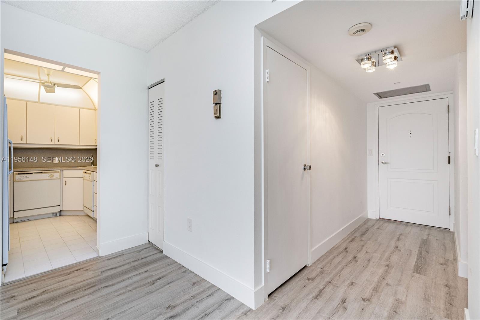 3625 N Country Club Drive 901, Aventura, FL 33180, Aventura