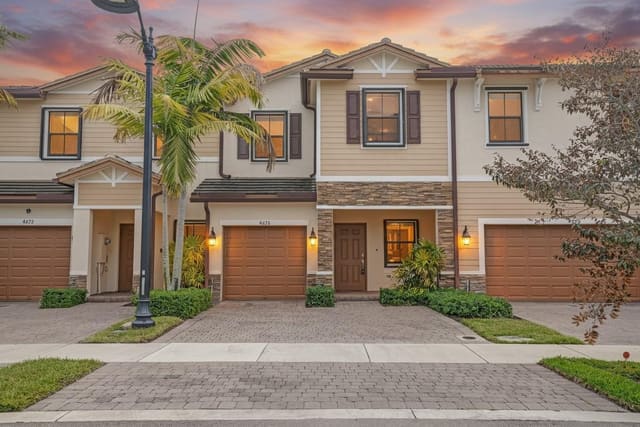 4676 Caspian Way, sold in Trotters Chase, Davie, FL