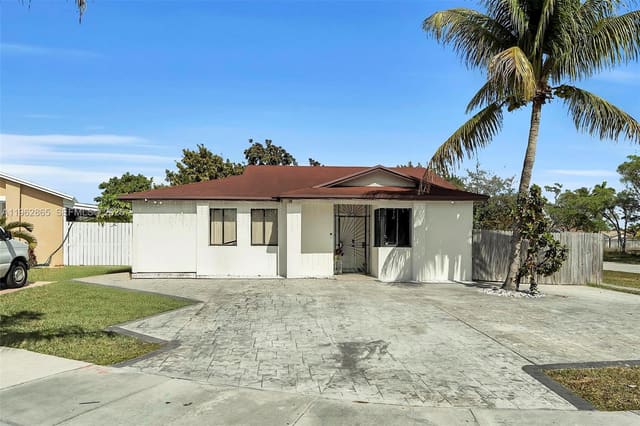 12201 SW 194th Terrace, sold in South Miami Lakes, Miami, FL