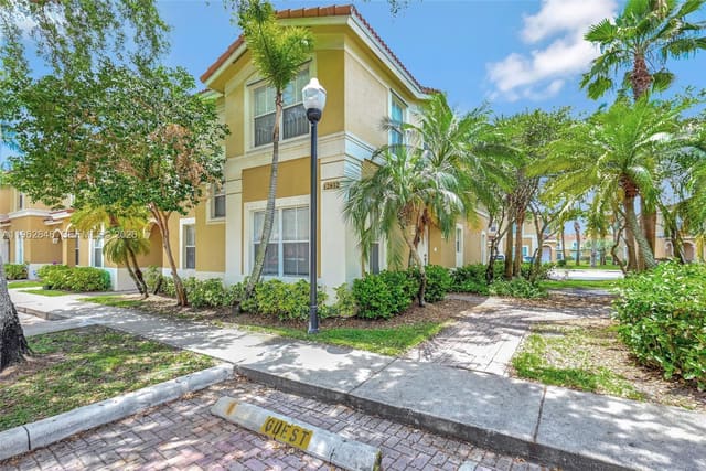 12832 SW 30th Street 118, sold in Melrose Point Condo, Miramar, FL