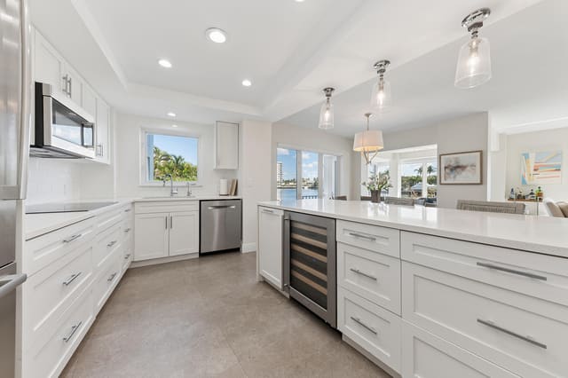555 SE 6th Avenue 1f, sold in Barrton Apts Inc Condo, Delray Beach, FL