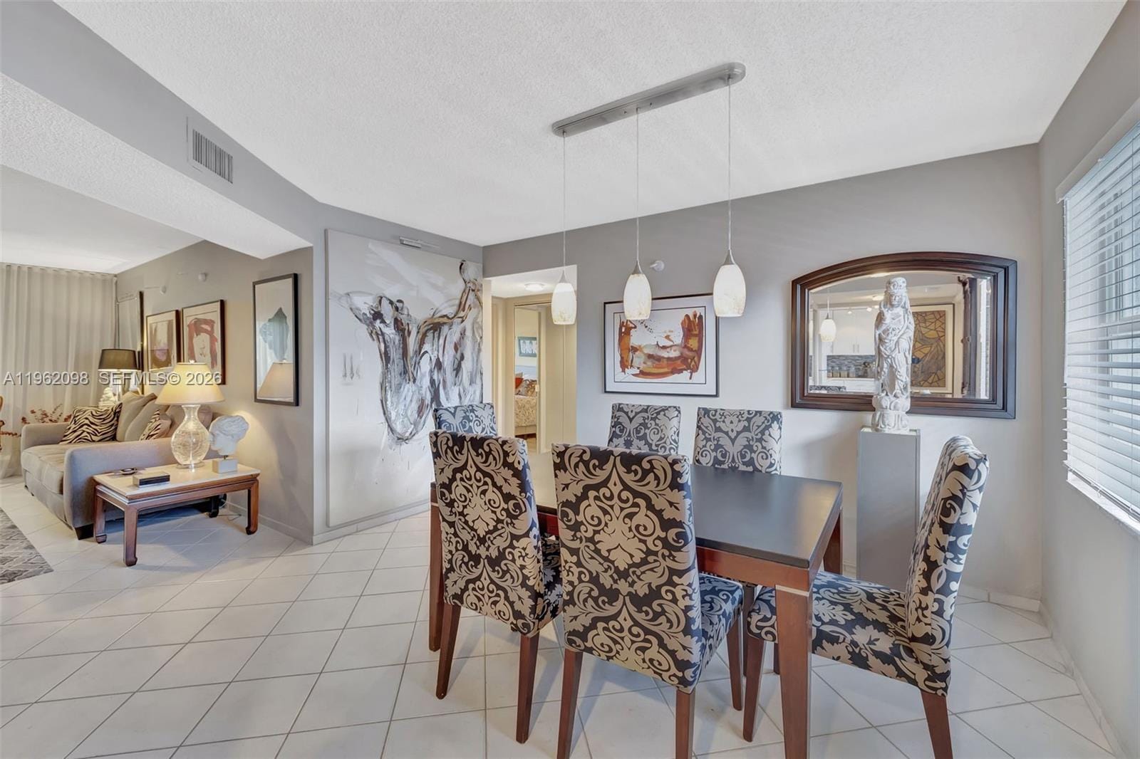 4000 NW 44th Avenue 405 — photo 2