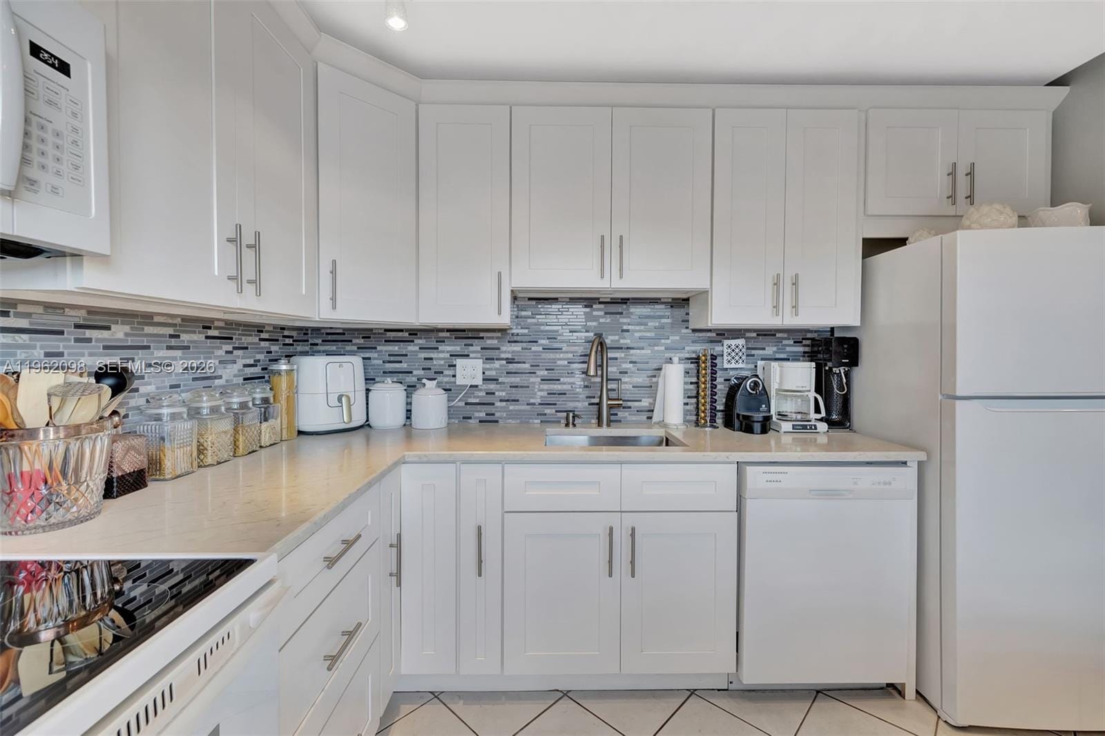 4000 NW 44th Avenue 405 — photo 12