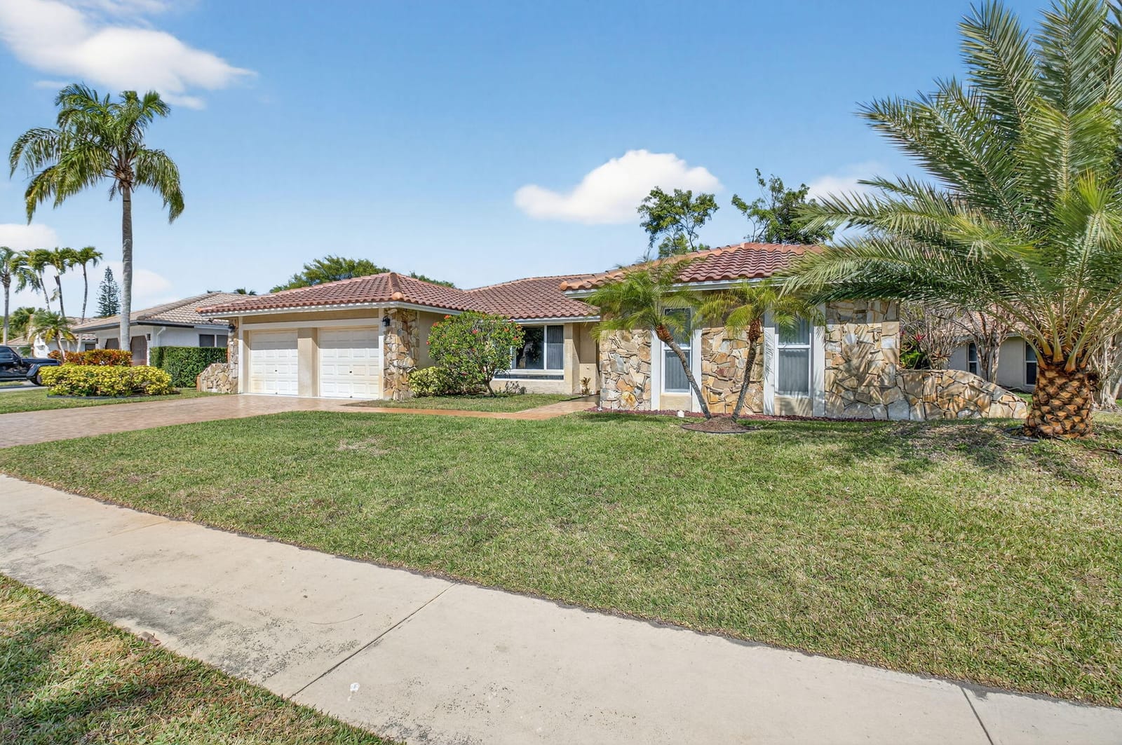 10185 Harbourtown Court, Boca Raton, FL 33498 photo 2