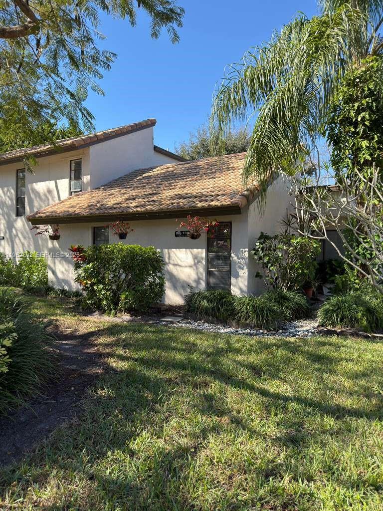 9719 N New River Canal Road 308, Plantation, FL 33324, Plantation