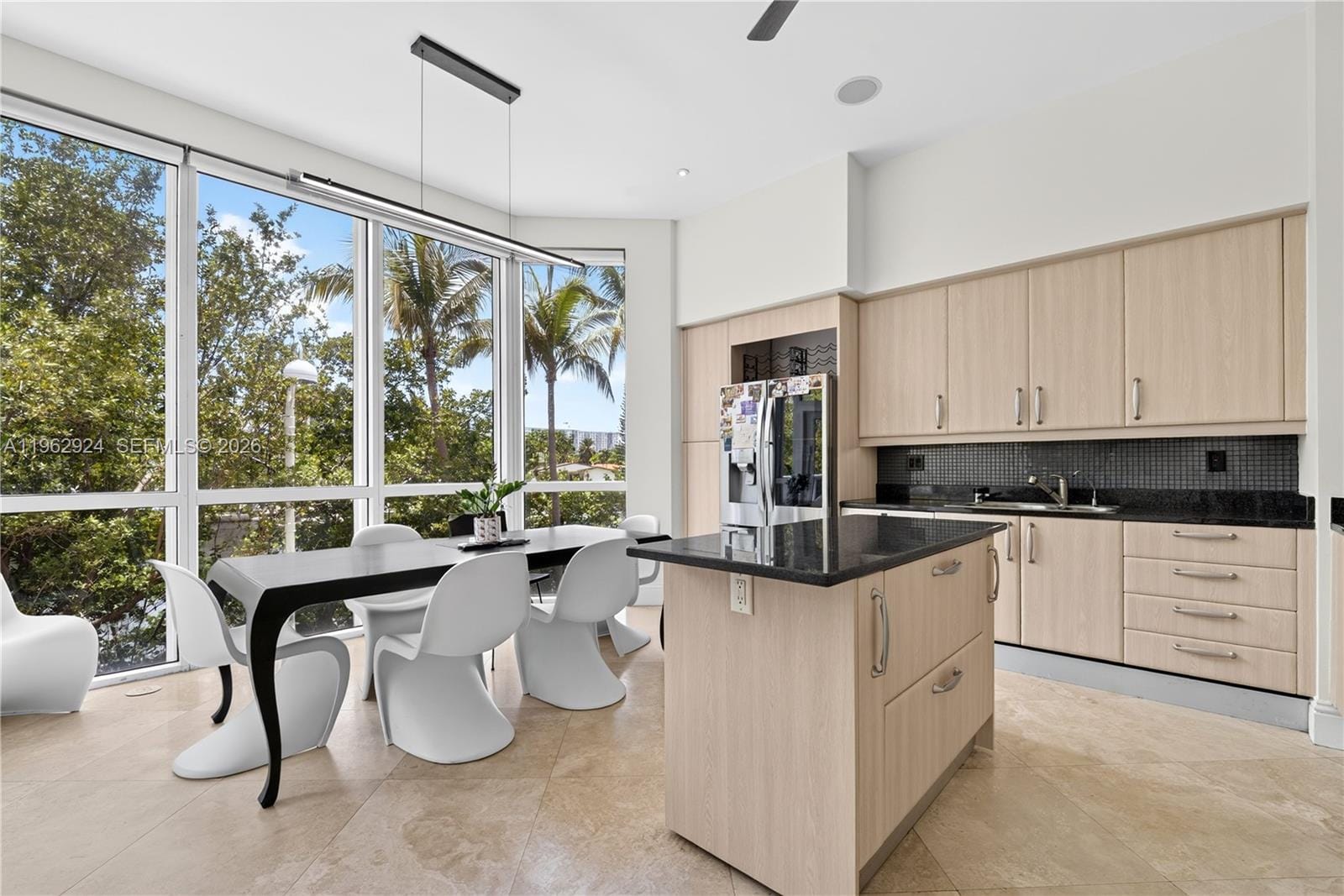 16500 Collins Avenue TH-9, Sunny Isles Beach, FL 33160 photo 10