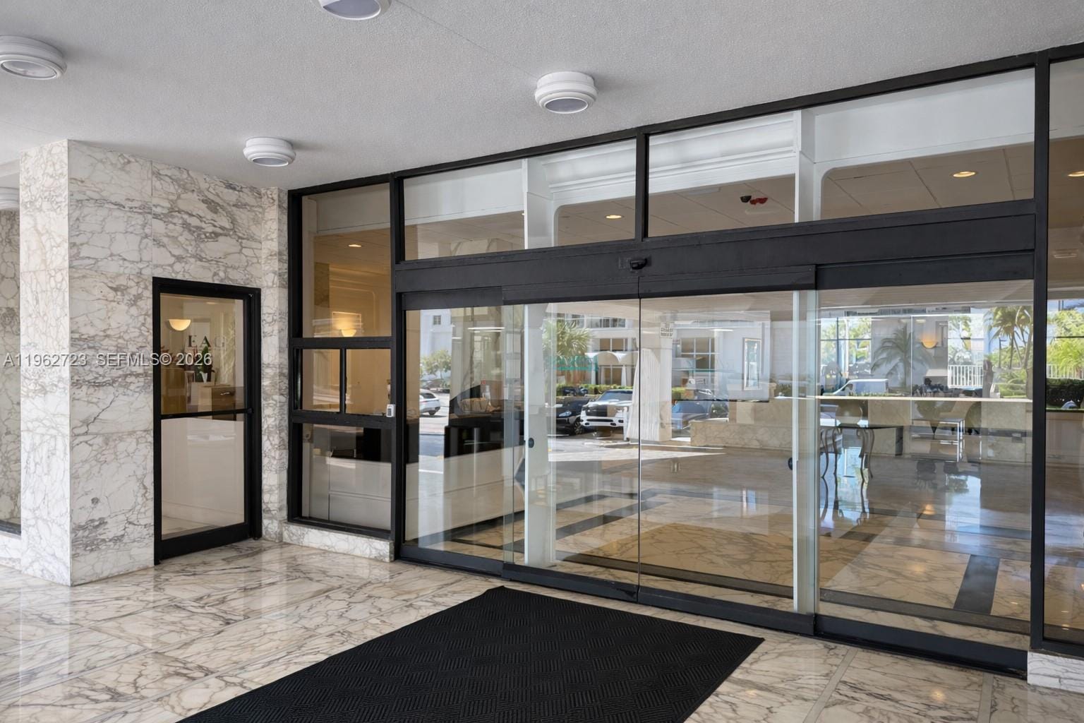 5700 Collins Avenue CU-1, Miami Beach, FL 33140 photo 2