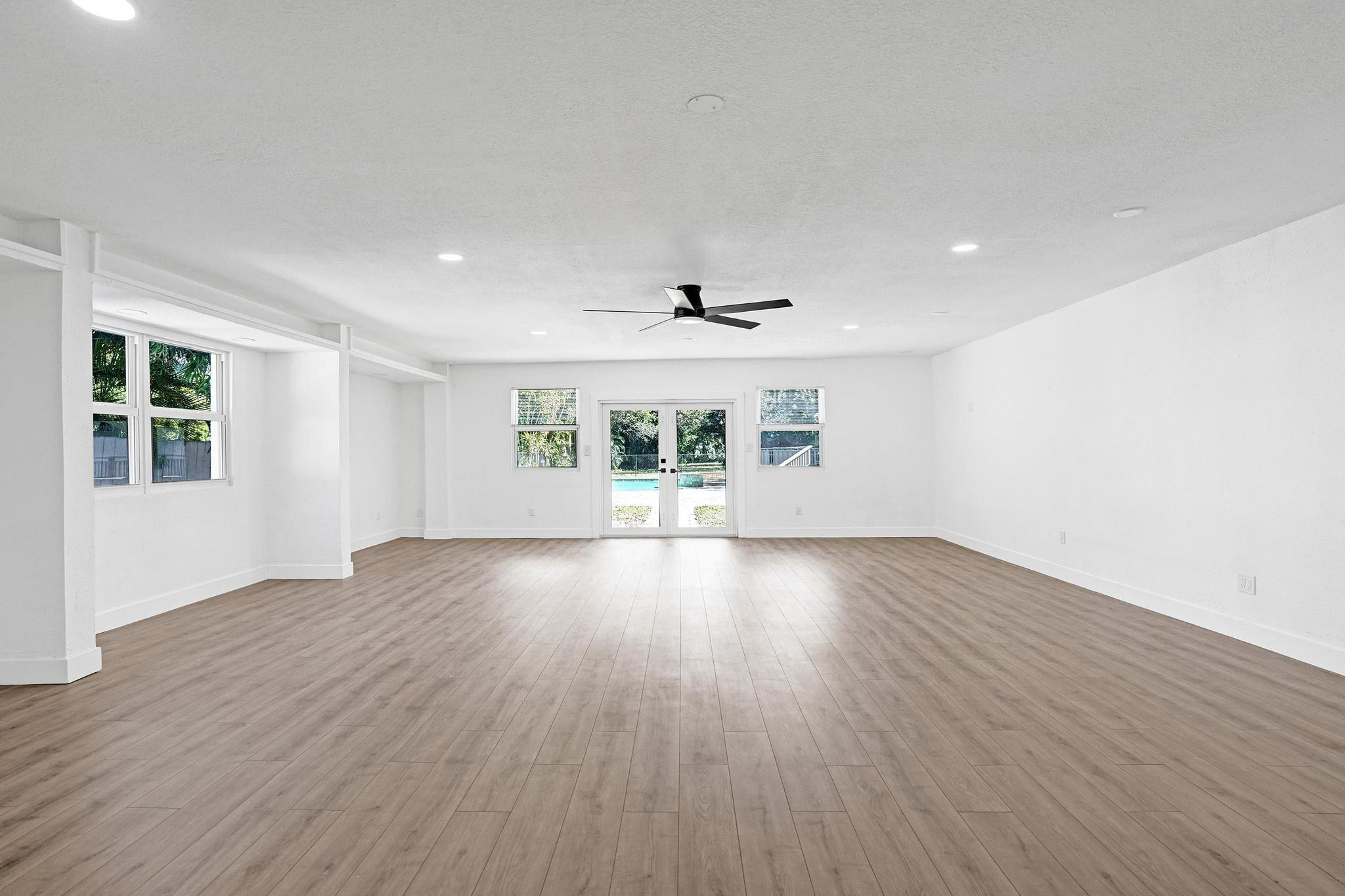 216 Bayberry Drive — photo 7