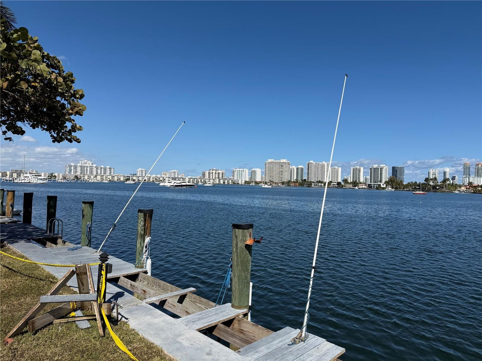 16546 NE 26th Avenue 6H, North Miami Beach, FL 33160 photo 2