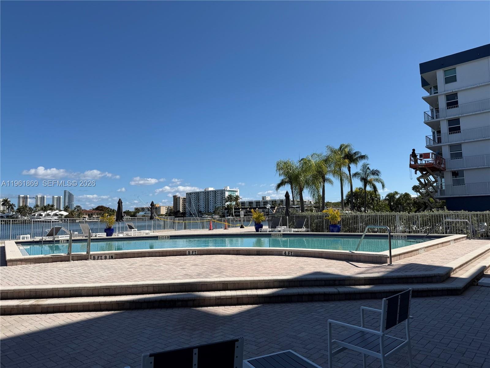 16546 NE 26th Avenue 6H, North Miami Beach, FL 33160 photo 4
